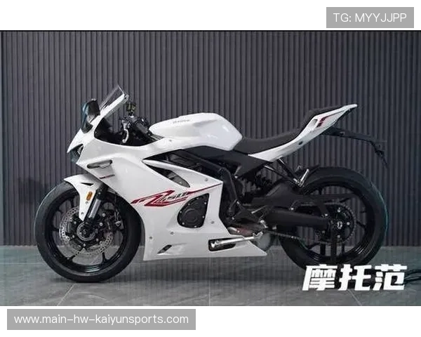 沉稳豪华车 vs 极速性能车，谁能笑到最后？，极速什么车